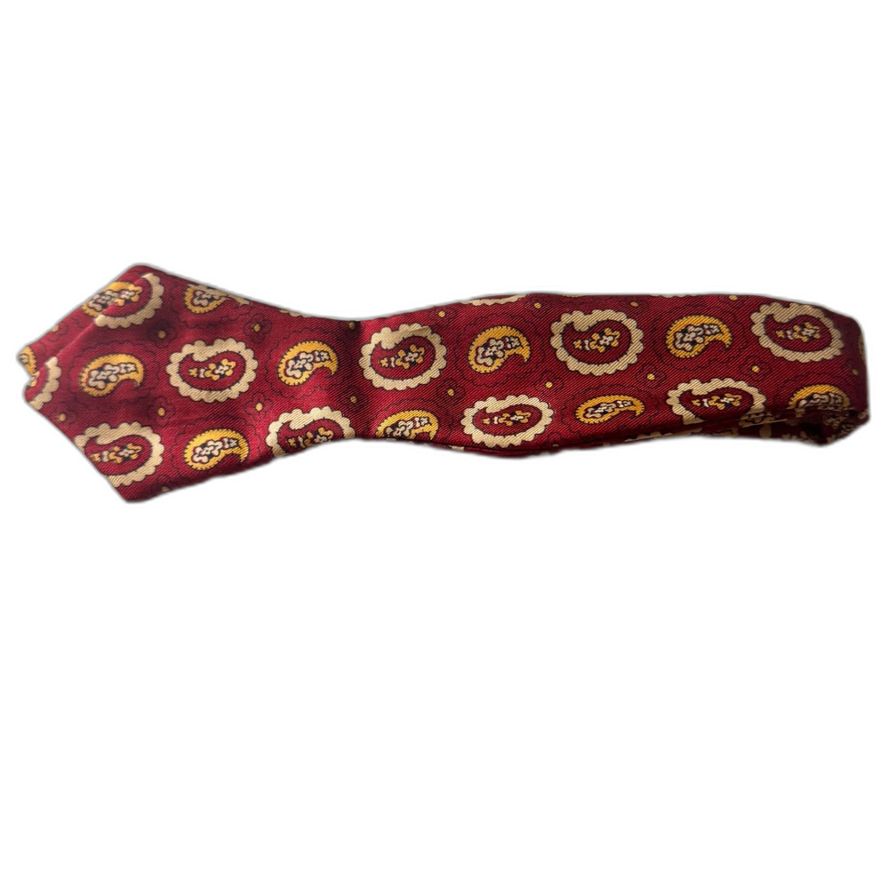 Stylish red geometric patterned self‑tie bow tie … - image 4